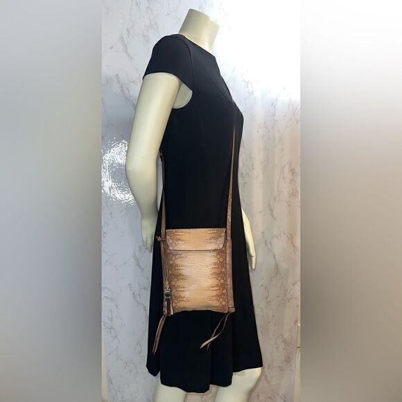 NWOT Vince Camuto Snake Embossed Crossbody - Picture 2 of 8